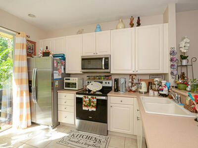 9949 E Villa Circle, Vero Beach, FL 32966