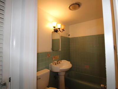 578 W 2nd Street, Riviera Beach, FL 33404