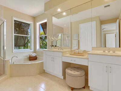 106 Santiago Drive, Jupiter, FL 33458