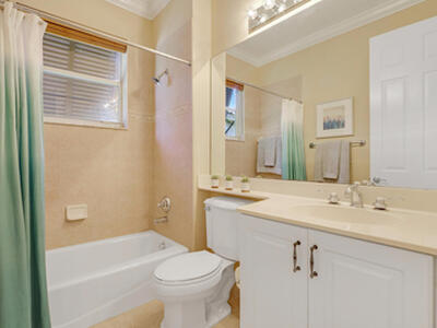 106 Santiago Drive, Jupiter, FL 33458