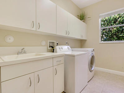 106 Santiago Drive, Jupiter, FL 33458