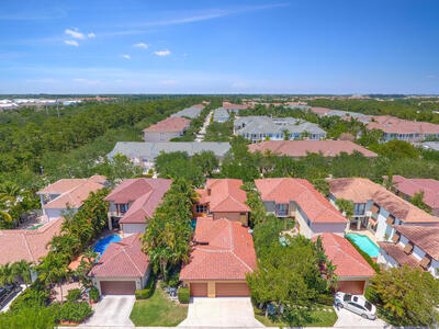 106 Santiago Drive, Jupiter, FL 33458
