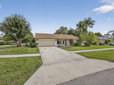 798 Blueberry Drive Drive, Wellington, FL 33414