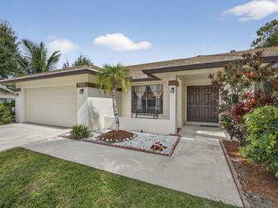 798 Blueberry Drive Drive, Wellington, FL 33414