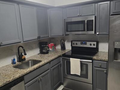 618 SW 1st Street, Boynton Beach, FL 33435