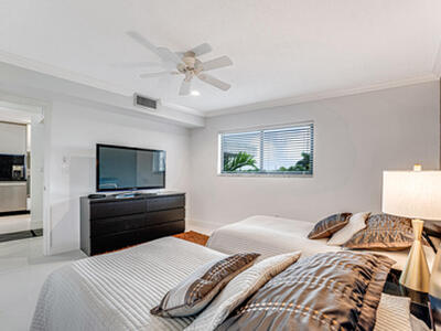 3605 S Ocean Boulevard, South Palm Beach, FL 33480