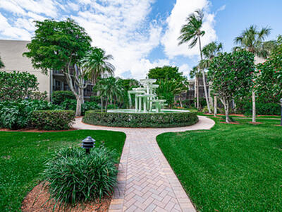 3605 S Ocean Boulevard, South Palm Beach, FL 33480