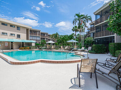 3605 S Ocean Boulevard, South Palm Beach, FL 33480