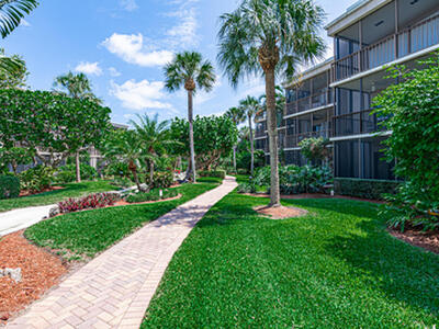 3605 S Ocean Boulevard, South Palm Beach, FL 33480