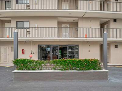 3605 S Ocean Boulevard, South Palm Beach, FL 33480