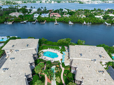 3605 S Ocean Boulevard, South Palm Beach, FL 33480