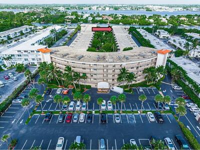 3605 S Ocean Boulevard, South Palm Beach, FL 33480