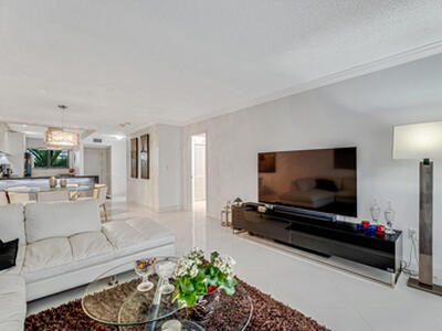 3605 S Ocean Boulevard, South Palm Beach, FL 33480