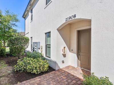 21908 Canadensis Circle SE, Boca Raton, FL 33428