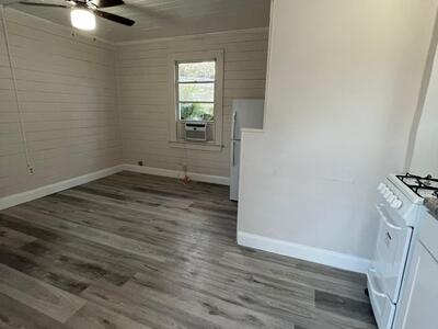 2843 Forest Hill Boulevard, Palm Springs, FL 33406