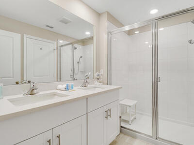 5719 SE Edgewater Circle, Stuart, FL 34997