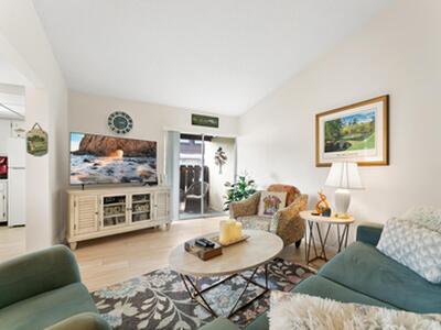 5312 Bosque Lane, West Palm Beach, FL 33415