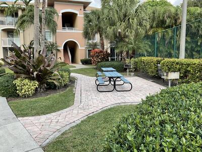 6370 Emerald Dunes Drive, West Palm Beach, FL 33411