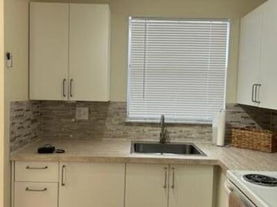 8350 Sunrise Lakes Boulevard, Sunrise, FL 33322