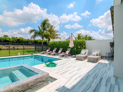 8305 Fishhawk Falls Court