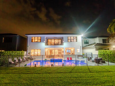 8305 Fishhawk Falls Court, Boca Raton, FL 33496