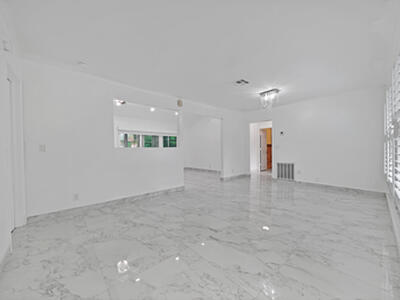 724 Avenue Chaumont, Delray Beach, FL 33445