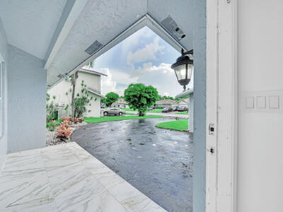 724 Avenue Chaumont, Delray Beach, FL 33445