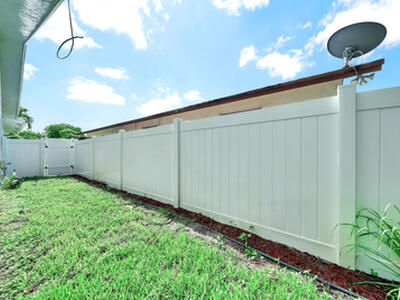 724 Avenue Chaumont, Delray Beach, FL 33445