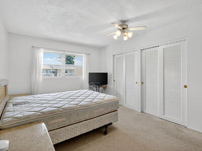 2152 NE 1st Way, Boynton Beach, FL 33435