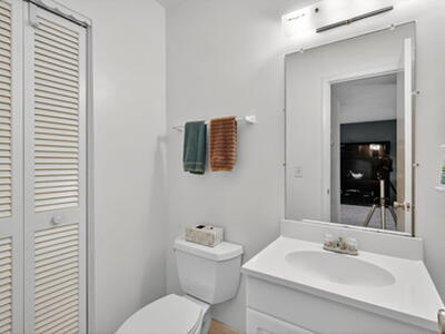 2152 NE 1st Way, Boynton Beach, FL 33435