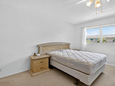 2152 NE 1st Way, Boynton Beach, FL 33435