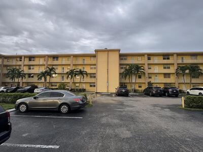 9949 Sandalfoot Boulevard, Boca Raton, FL 33428