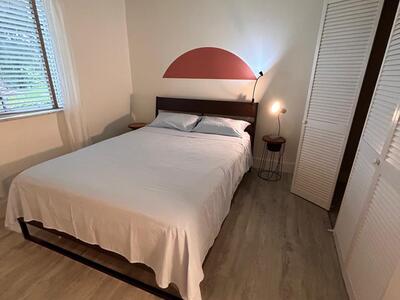 2733 S Oakland Forest Drive, Oakland Park, FL 33309