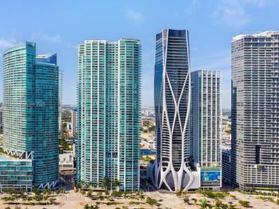 900 Biscayne Boulevard, Miami, FL 33132