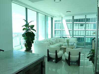 900 Biscayne Boulevard, Miami, FL 33132