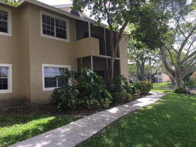 660 Cypress Club Way, Deerfield Beach, FL 33064