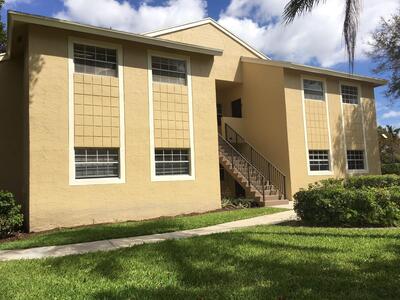660 Cypress Club Way, Deerfield Beach, FL 33064