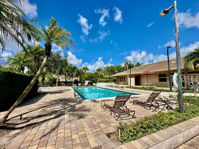 660 Cypress Club Way, Deerfield Beach, FL 33064