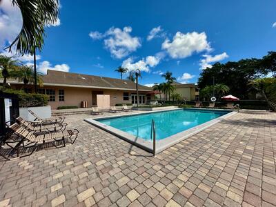 660 Cypress Club Way, Deerfield Beach, FL 33064