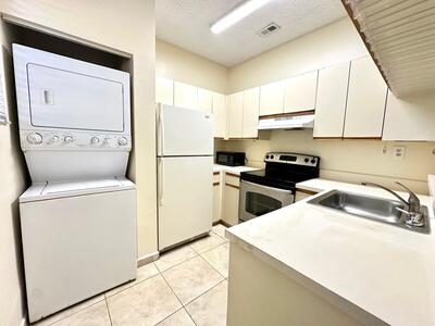 660 Cypress Club Way, Deerfield Beach, FL 33064