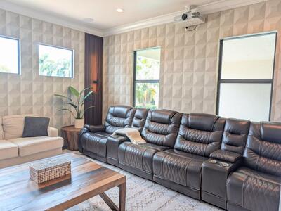 7095 NW 27th Avenue, Boca Raton, FL 33496