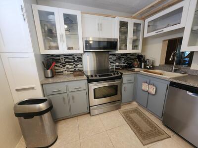 3959 Via Poinciana, Lake Worth, FL 33467