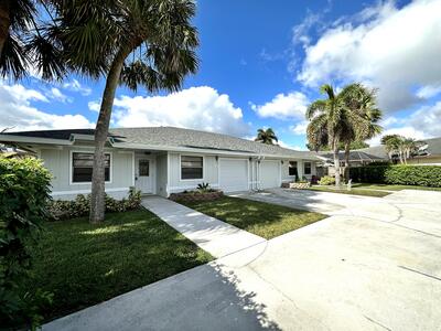 947 Country Wood Court