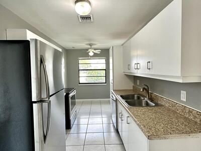 947 Country Wood Court, Wellington, FL 33414