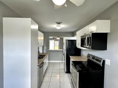 947 Country Wood Court, Wellington, FL 33414