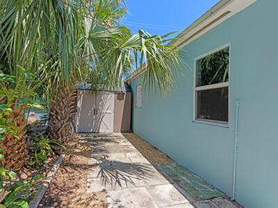 1120 N Palmway, Lake Worth Beach, FL 33460