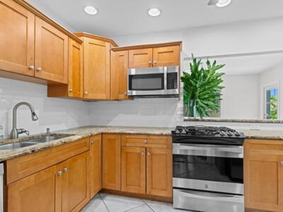 1120 N Palmway, Lake Worth Beach, FL 33460