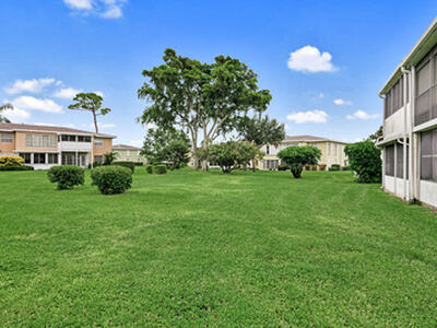 2411 Papaya Drive, Delray Beach, FL 33445