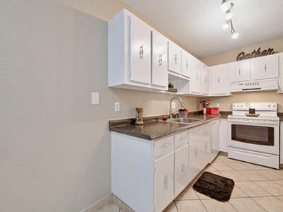 2411 Papaya Drive, Delray Beach, FL 33445