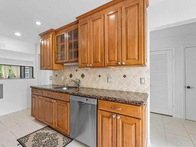 8566 Casa Del Lago, Boca Raton, FL 33433